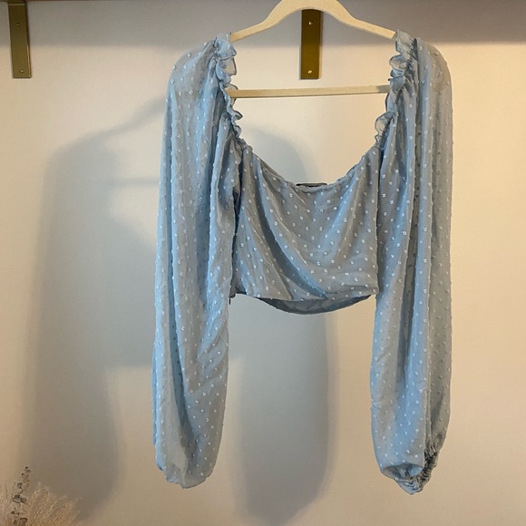 NWT- Clip Dot Sheer Balloon Sleeve Blouse, Medium - Picture 4 of 7